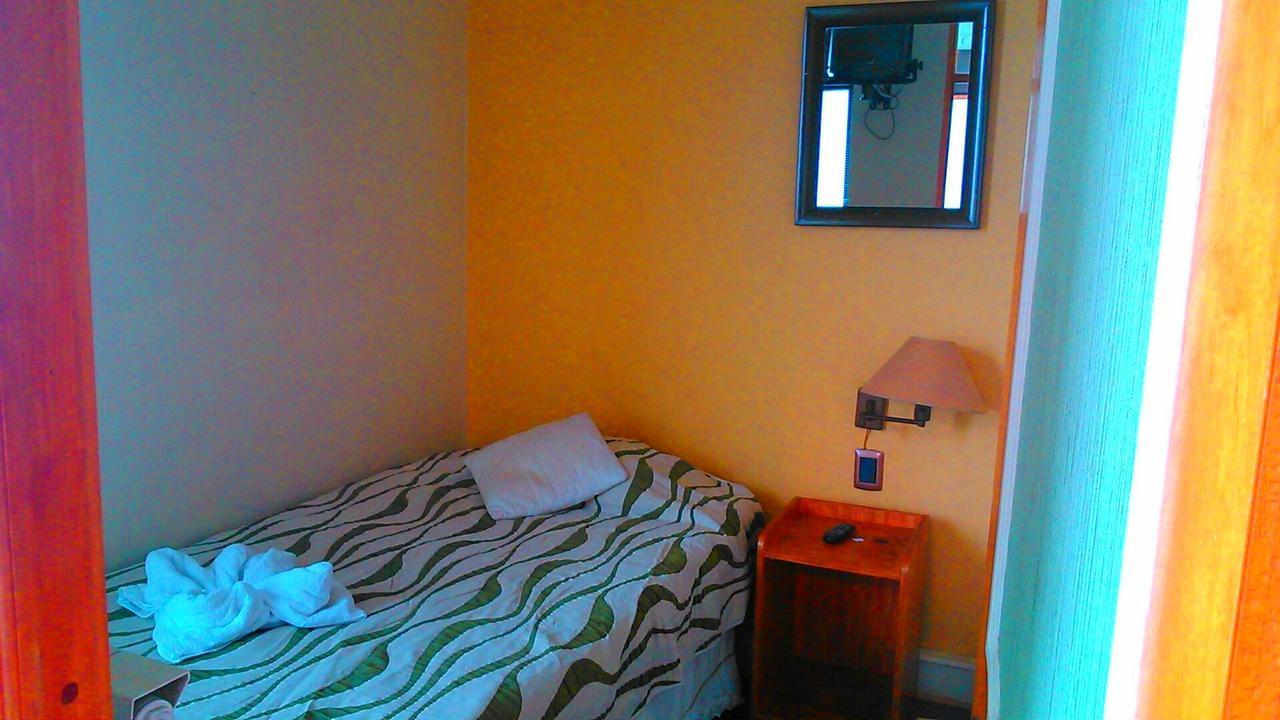 Hostal Don Guillermo Πουέρτο Νατάλες Δωμάτιο φωτογραφία